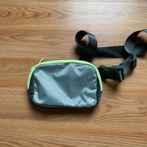 Lululemon belt bag